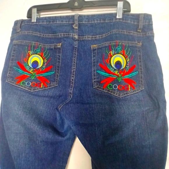 Coogi Embroidered Capri Jeans β Size 19/20, Stretch Denim, Y2K Streetwear - Picture 1 of 7